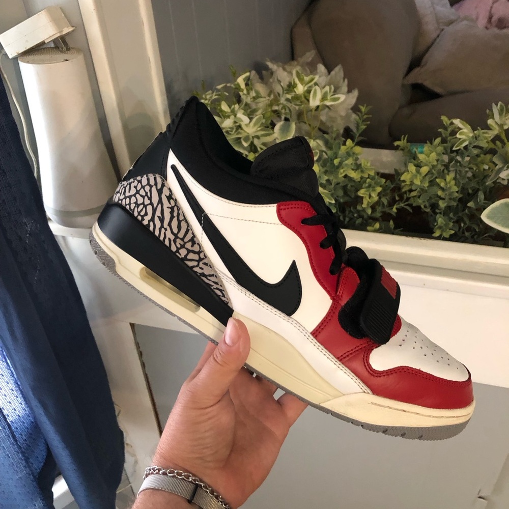 Men’s Jordan Legacy 312 Low ‘Chicago size 13